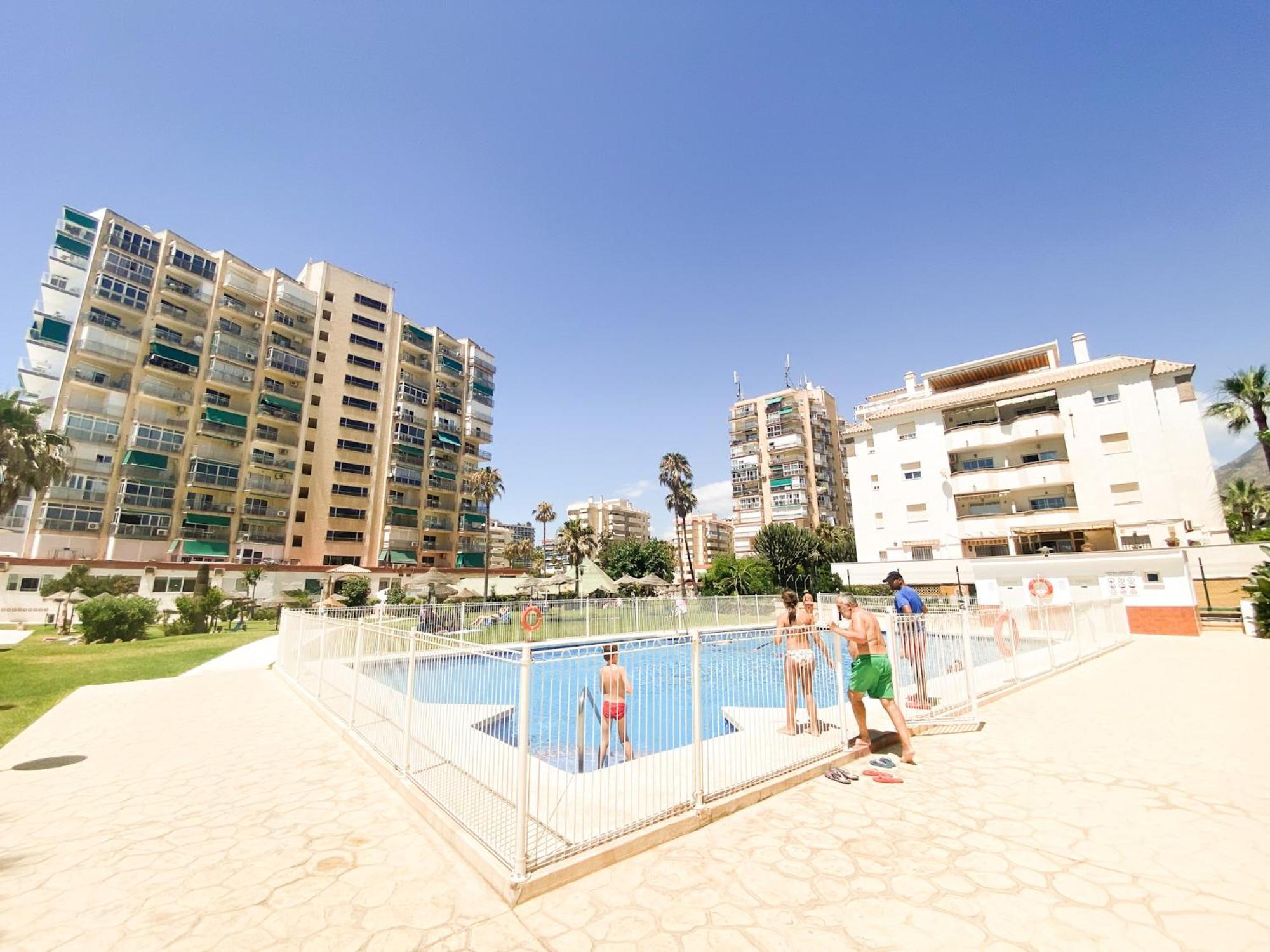 Ferienwohnung Vistas Al Mar A 1 Min De Playa Con Parkig Gratis Benalmádena Exterior foto